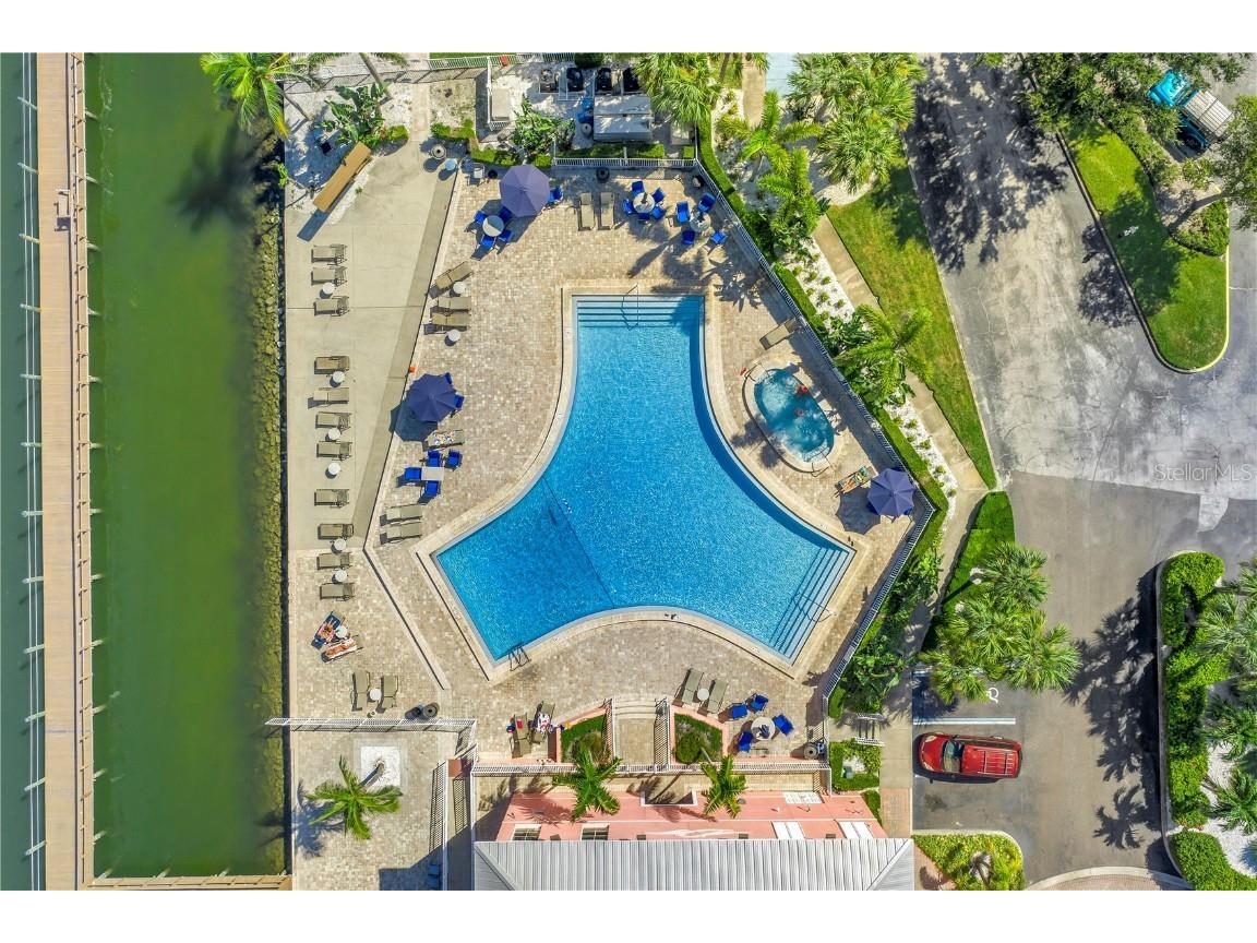 4982 Coquina Key Drive SE Saint Petersburg FL 33705 - TAMPA BAY TB8424408 image55