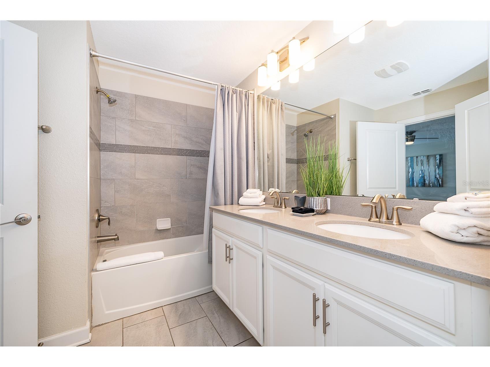 4982 Windermere Avenue Kissimmee FL 34746 O6402327 image13