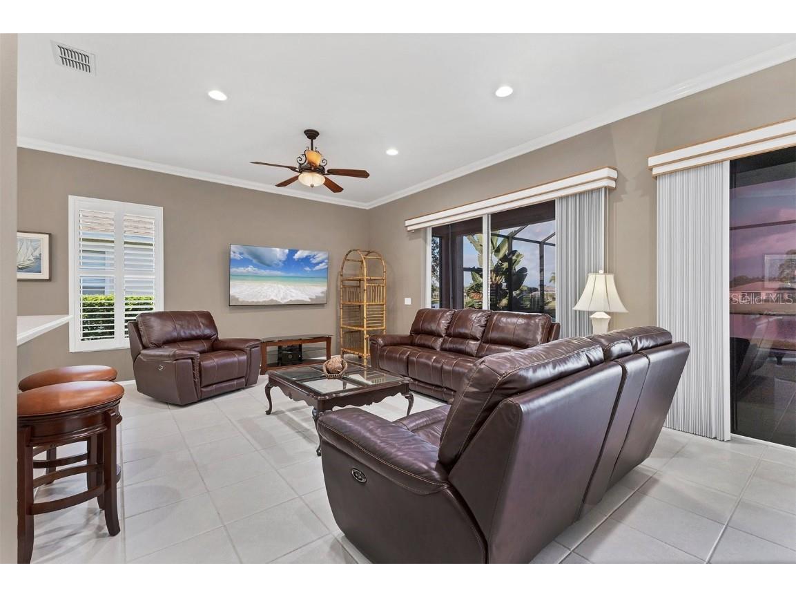 4983 Oldham Street Sarasota FL 34238 A4670406 image12