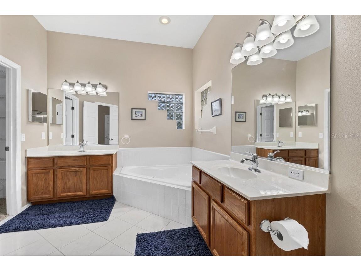 4983 Oldham Street Sarasota FL 34238 A4670406 image23