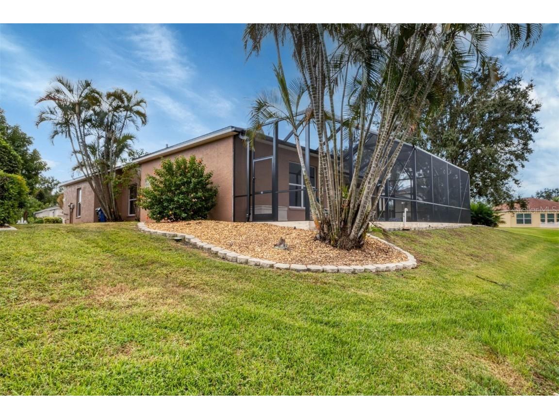 4983 Oldham Street Sarasota FL 34238 A4670406 image33