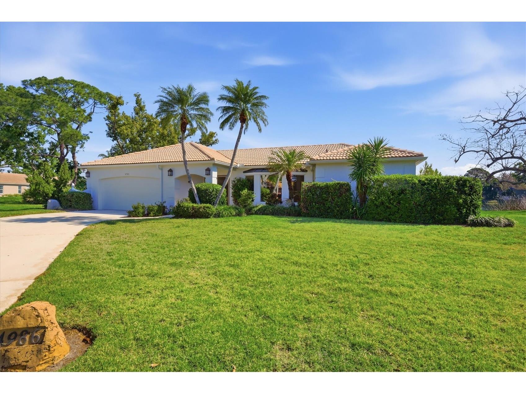4986 Waterbridge Down Sarasota FL 34235 A4687808 image1