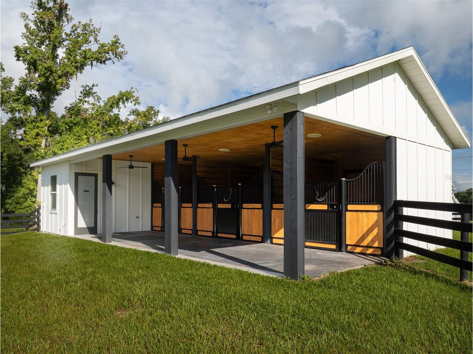 4988 NW 101st Street Road Ocala FL 34482 OM704377 image23