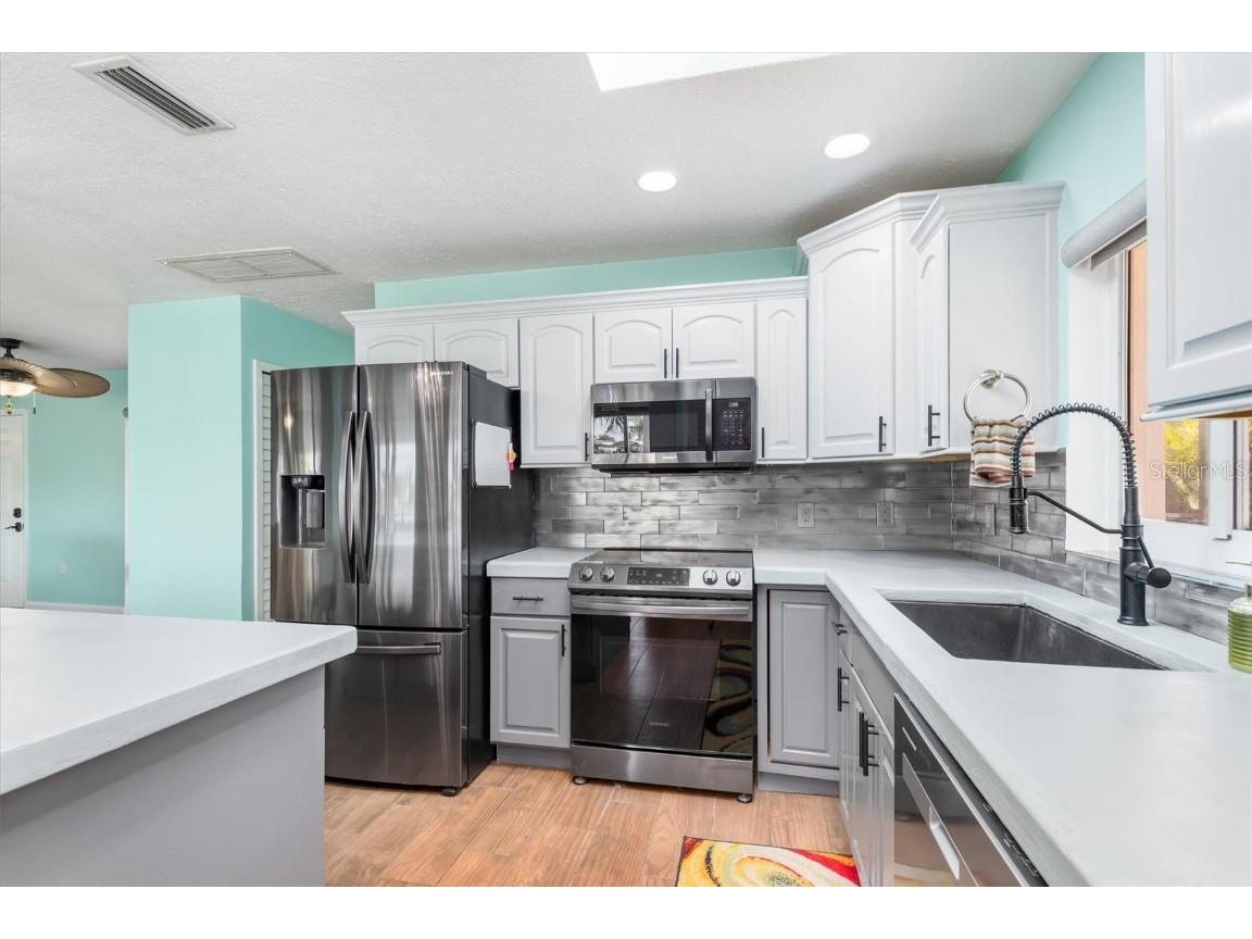 499 Notson Terrace Port Charlotte FL 33952 - LINDLEY WATERWAY A4673349 image13