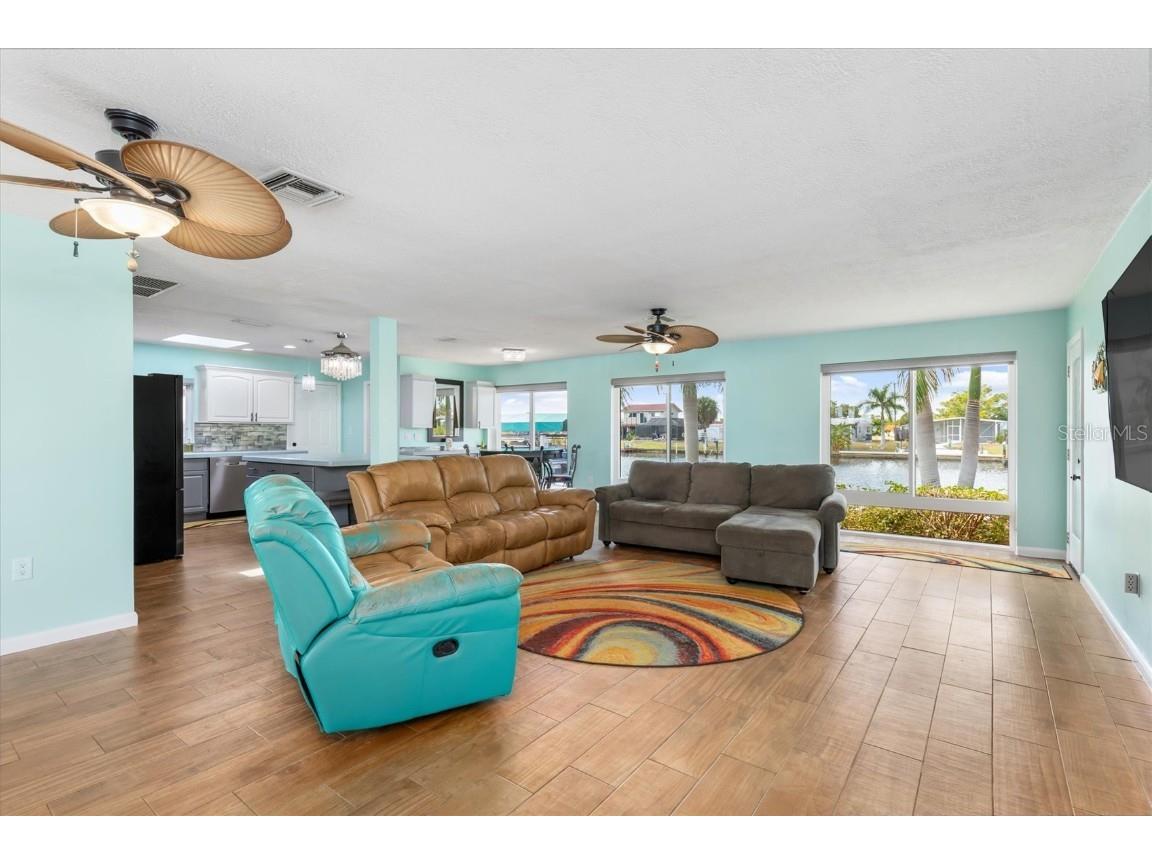 499 Notson Terrace Port Charlotte FL 33952 - LINDLEY WATERWAY A4673349 image5