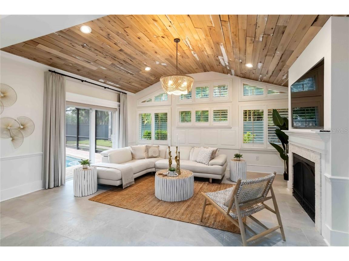 499 Partridge Circle Sarasota FL 34236 A4669490 image10