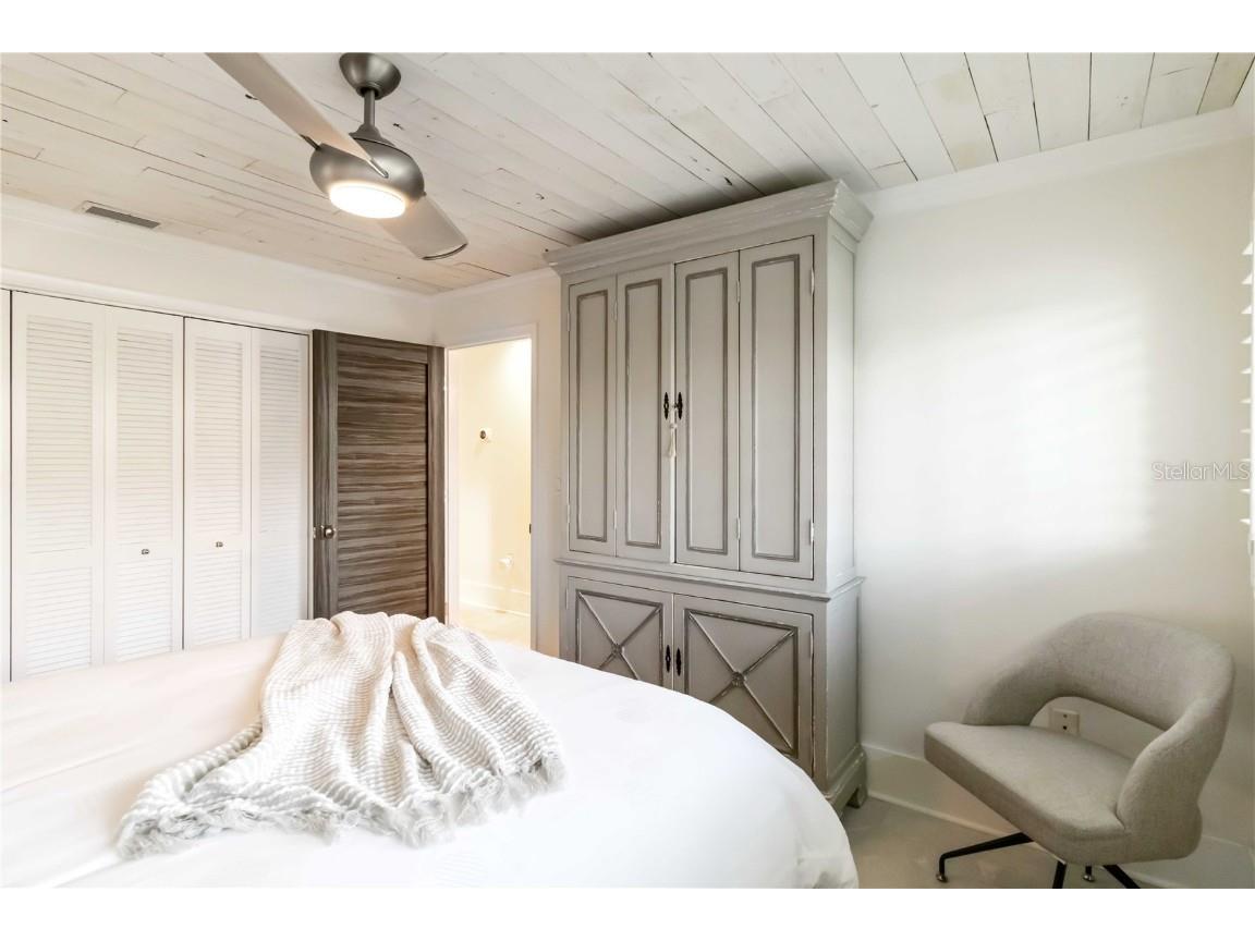 499 Partridge Circle Sarasota FL 34236 A4669490 image25