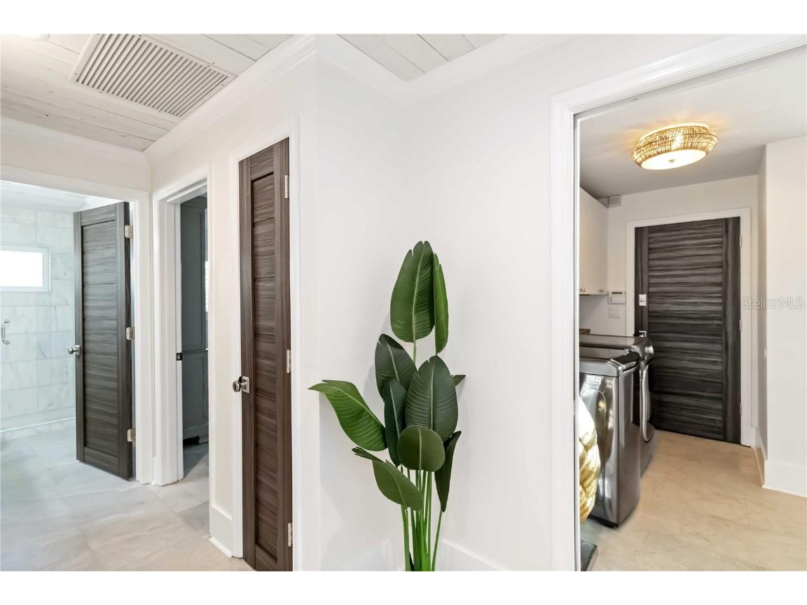 499 Partridge Circle Sarasota FL 34236 A4669490 image27