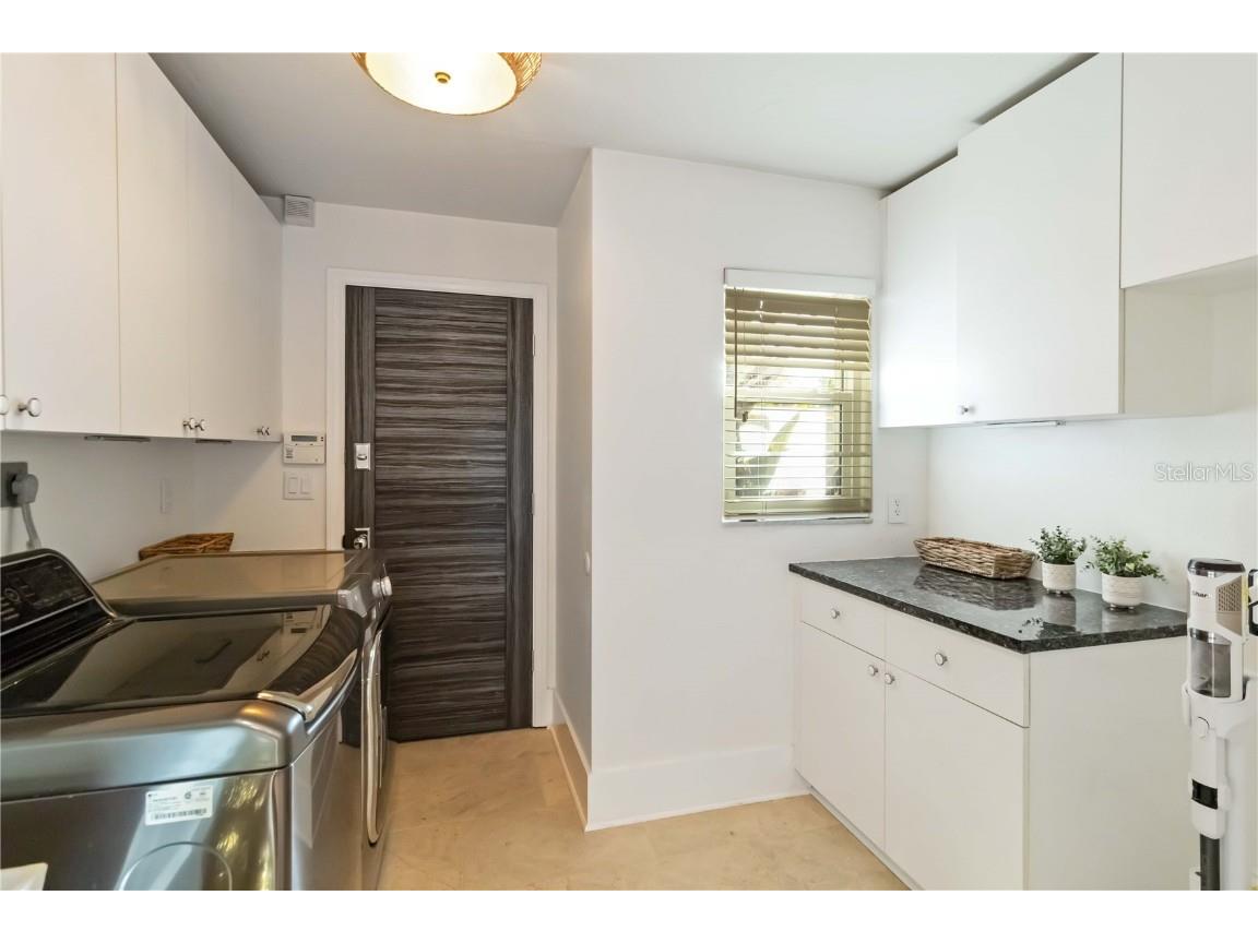 499 Partridge Circle Sarasota FL 34236 A4669490 image28