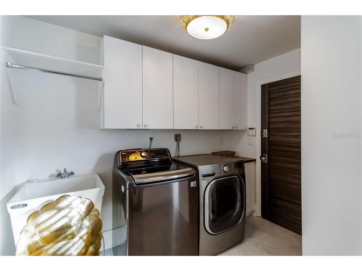 499 Partridge Circle Sarasota FL 34236 A4669490 image29