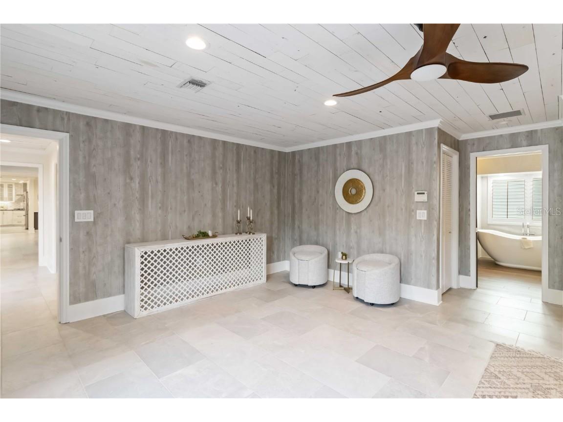 499 Partridge Circle Sarasota FL 34236 A4669490 image37