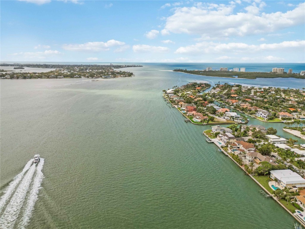 499 Partridge Circle Sarasota FL 34236 A4669490 image61