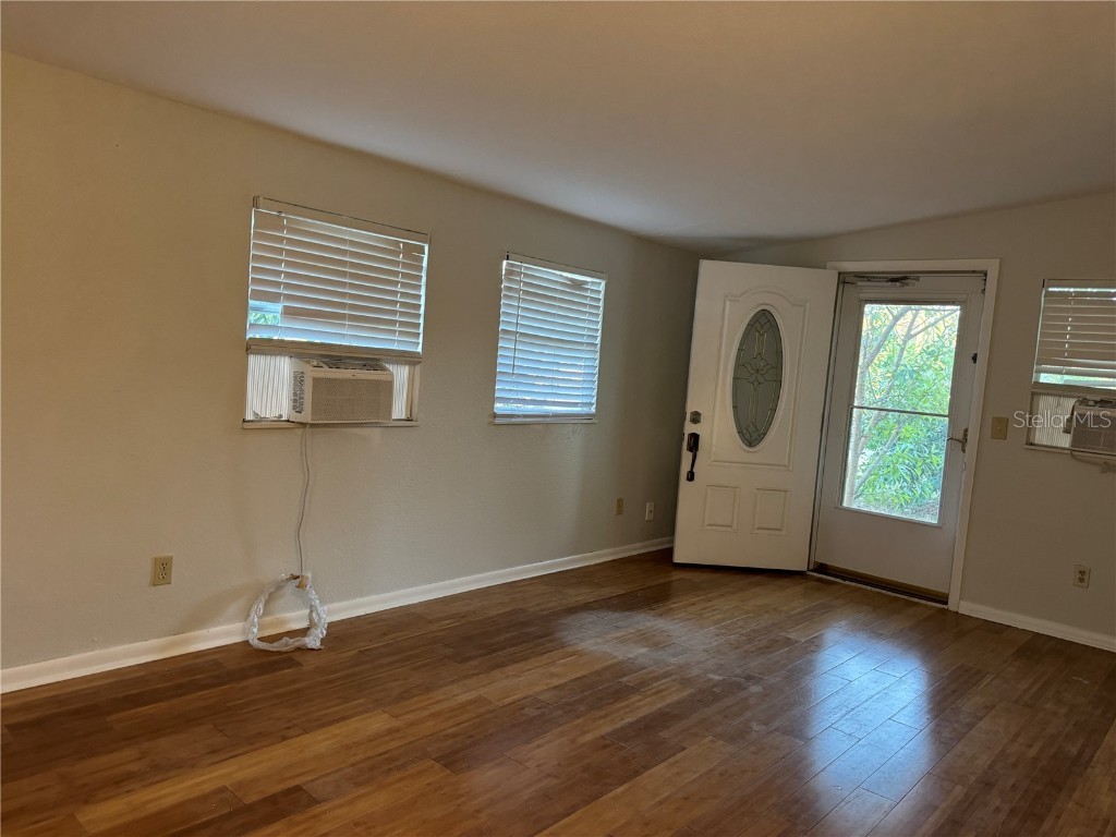 4990 80th Street N Saint Petersburg FL 33709 TB8450147 image10