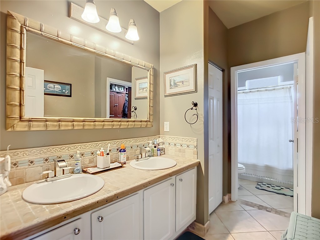4990 Baraldi Circle #209 Sarasota FL 34235 A4674726 image28