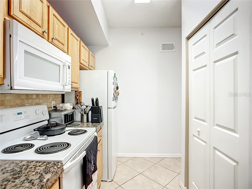 4990 Baraldi Circle #209 Sarasota FL 34235 A4674726 image7