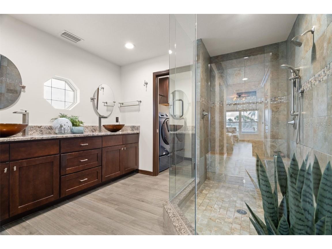 4990 Dover Street NE Saint Petersburg FL 33703 TB8449883 image15