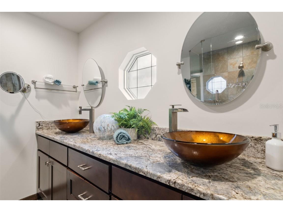 4990 Dover Street NE Saint Petersburg FL 33703 TB8449883 image17