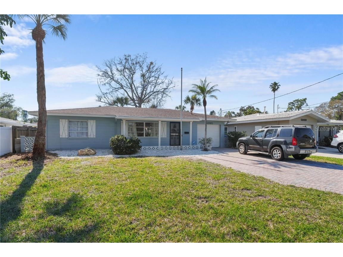 4990 Venetian Boulevard NE Saint Petersburg FL 33703 J984186 image1