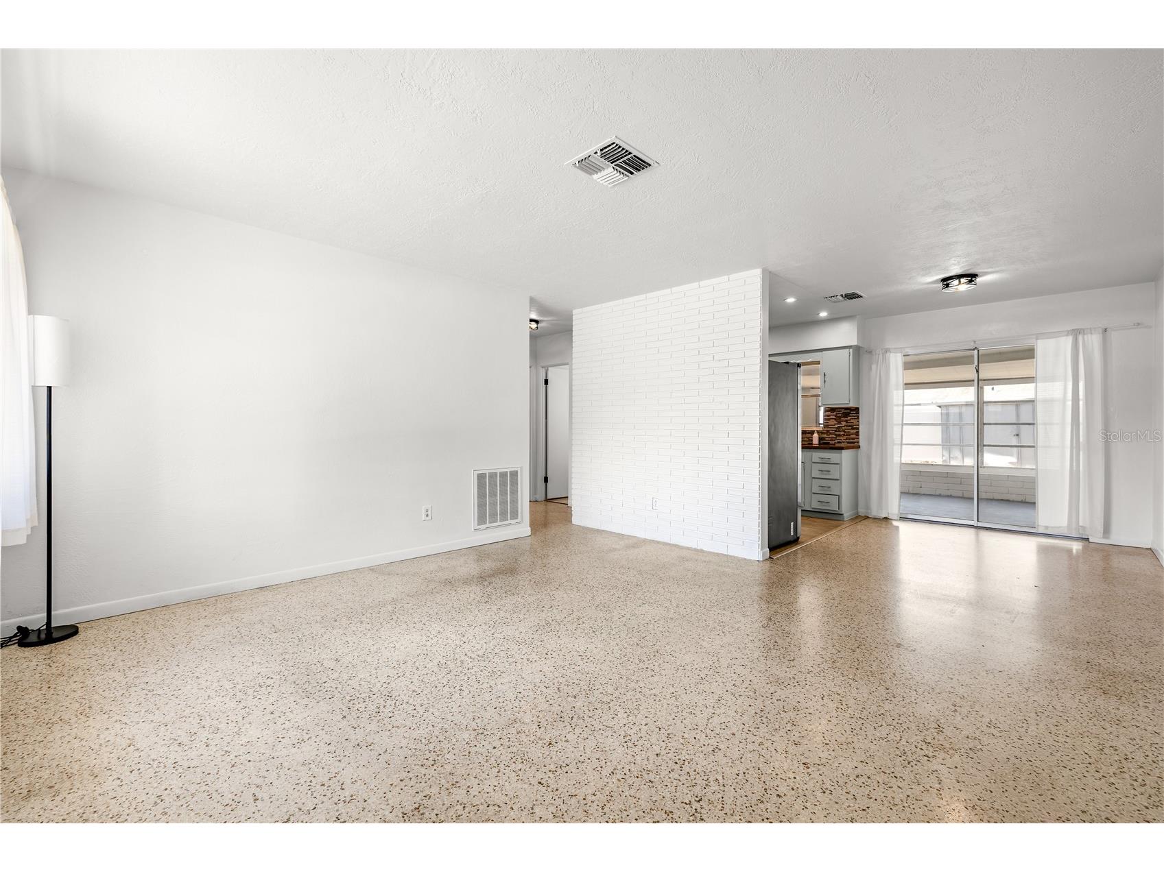 4992 99th Way N Saint Petersburg FL 33708 TB8522441 image3