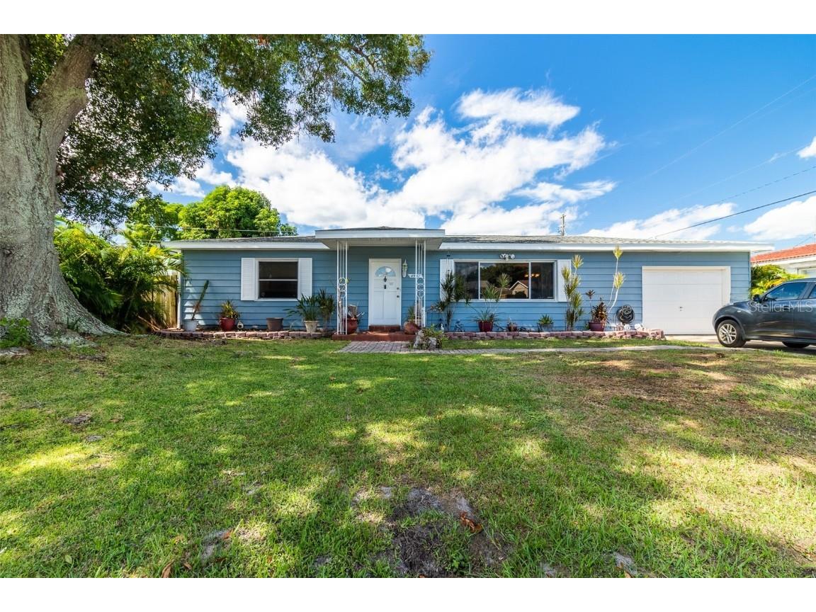 4992 Lake Charles Drive N Kenneth City FL 33709 U8219716 image1