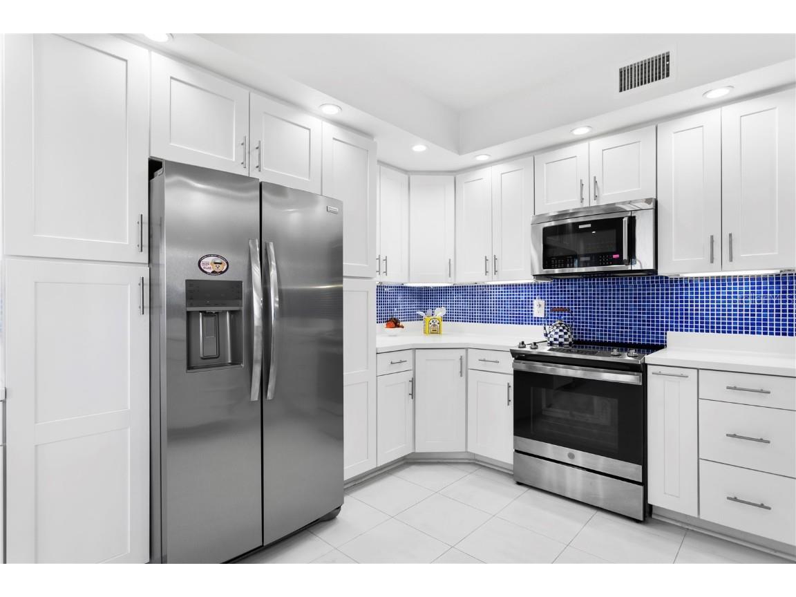 4993 Bacopa Lane S #304 Saint Petersburg FL 33715 - BOCA CIEGA CHANNEL TB8426539 image10