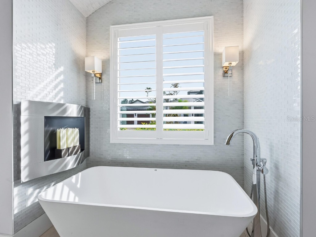 4996 Western Docks Lane Nokomis FL 34275 - INTRACOASTAL WATERWAY TO GULF A4671915 image26