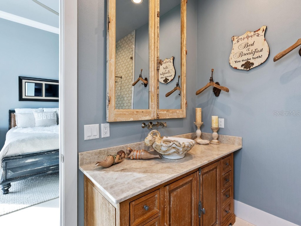 4996 Western Docks Lane Nokomis FL 34275 - INTRACOASTAL WATERWAY TO GULF A4671915 image31