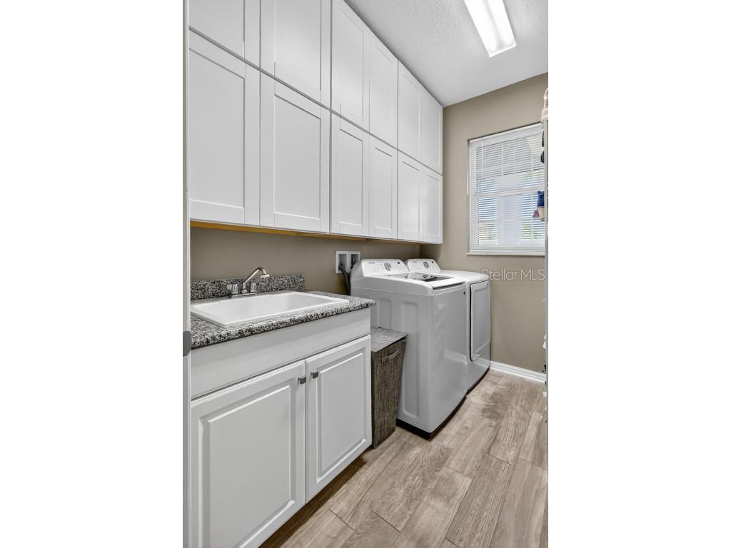 4999 Oarsman Court Sarasota FL 34243 A4672120 image20