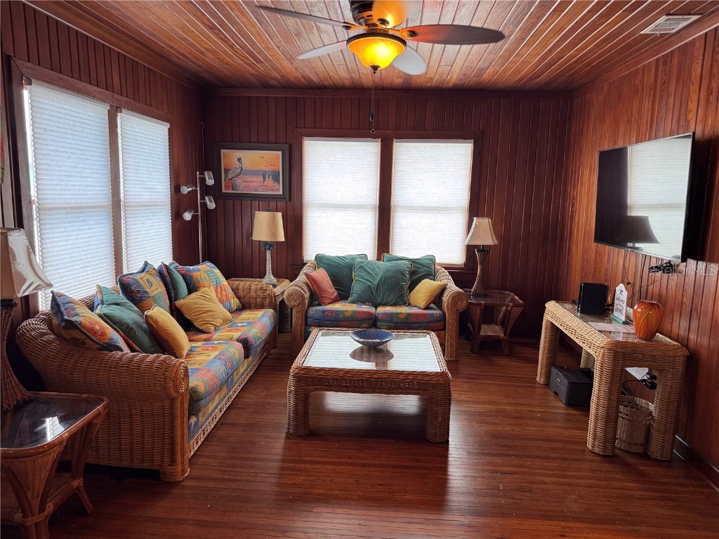 5 82nd Avenue Treasure Island FL 33706 TB8416094 image35