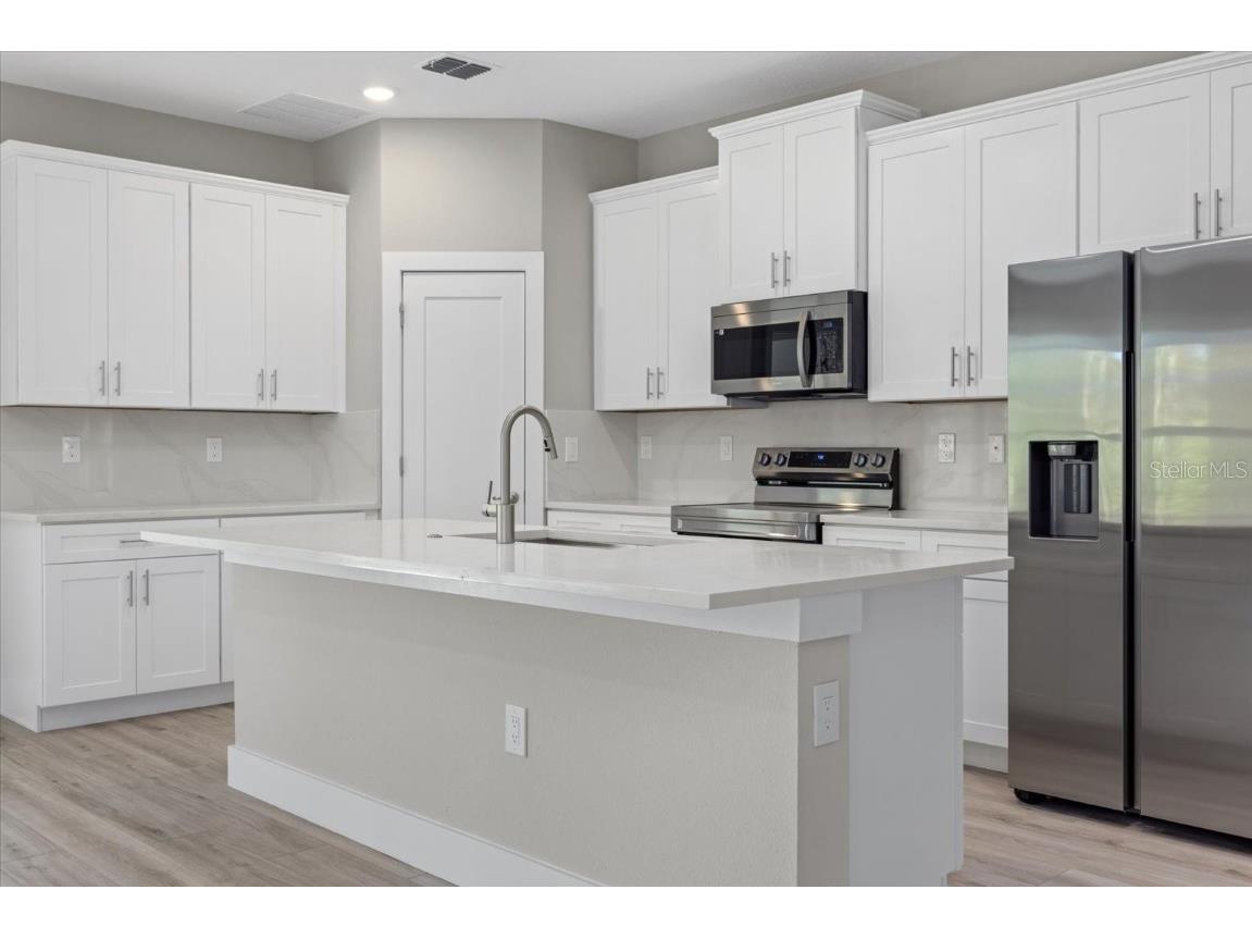 5 Debrita Road North Port FL 34291 A4641678 image3