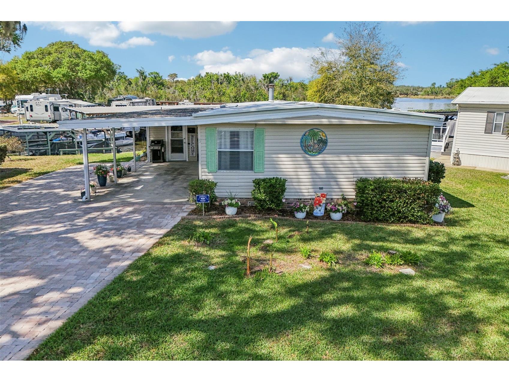 5 Gallinule Court Fruitland Park FL 34731 - LAKE GRIFFIN G5109240 image1