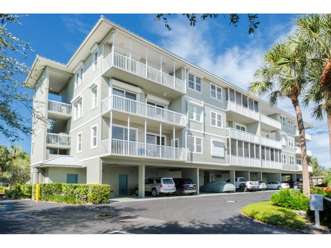 5 Island Park Place #208 Dunedin FL 34698 - INTERCOASTAL WATERWAY U8213346 image1