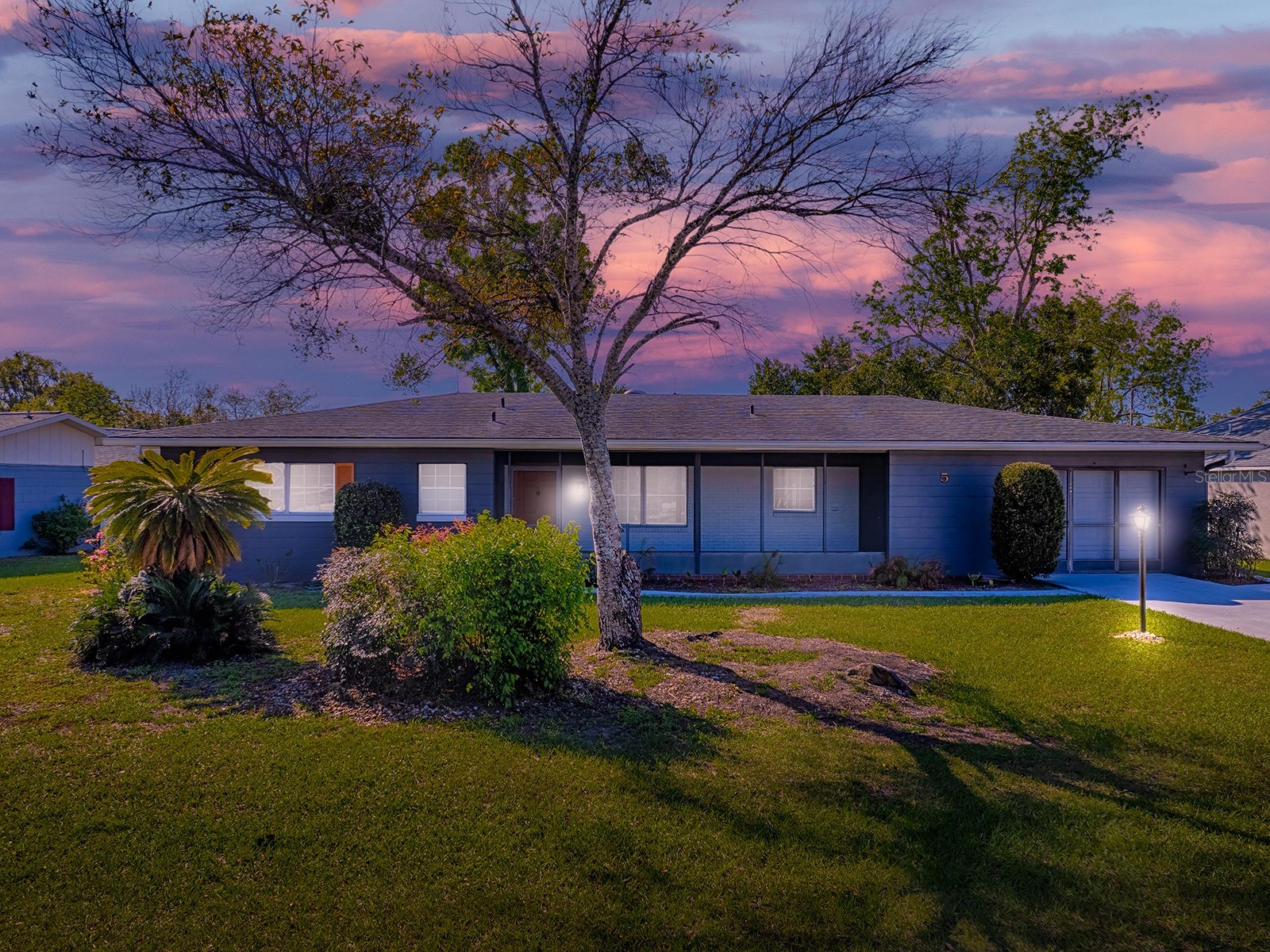 5 Oak Street Yalaha FL 34797 - LAKE HARRIS G5109927 image1