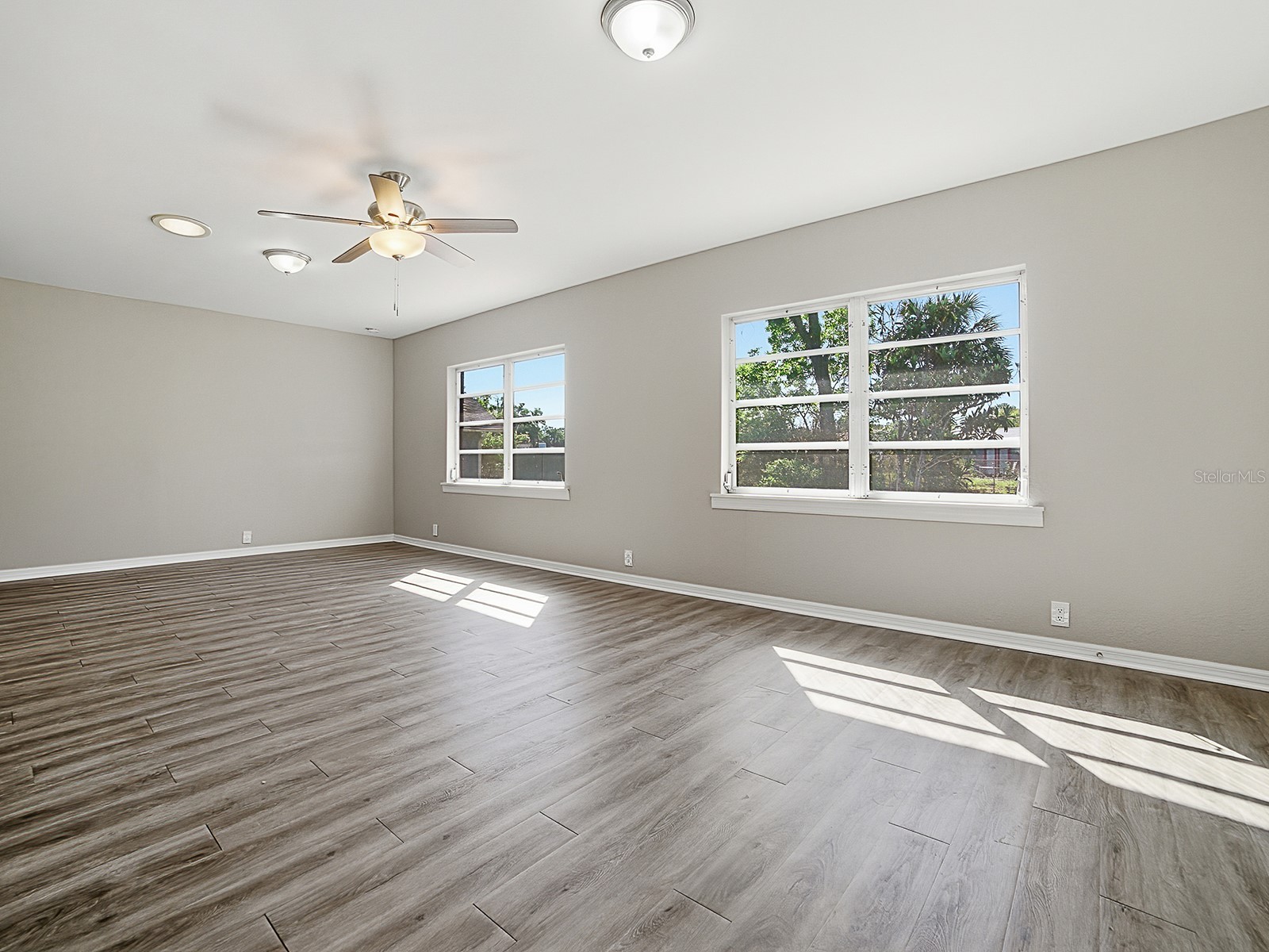 5 Oak Street Yalaha FL 34797 - LAKE HARRIS G5109927 image4