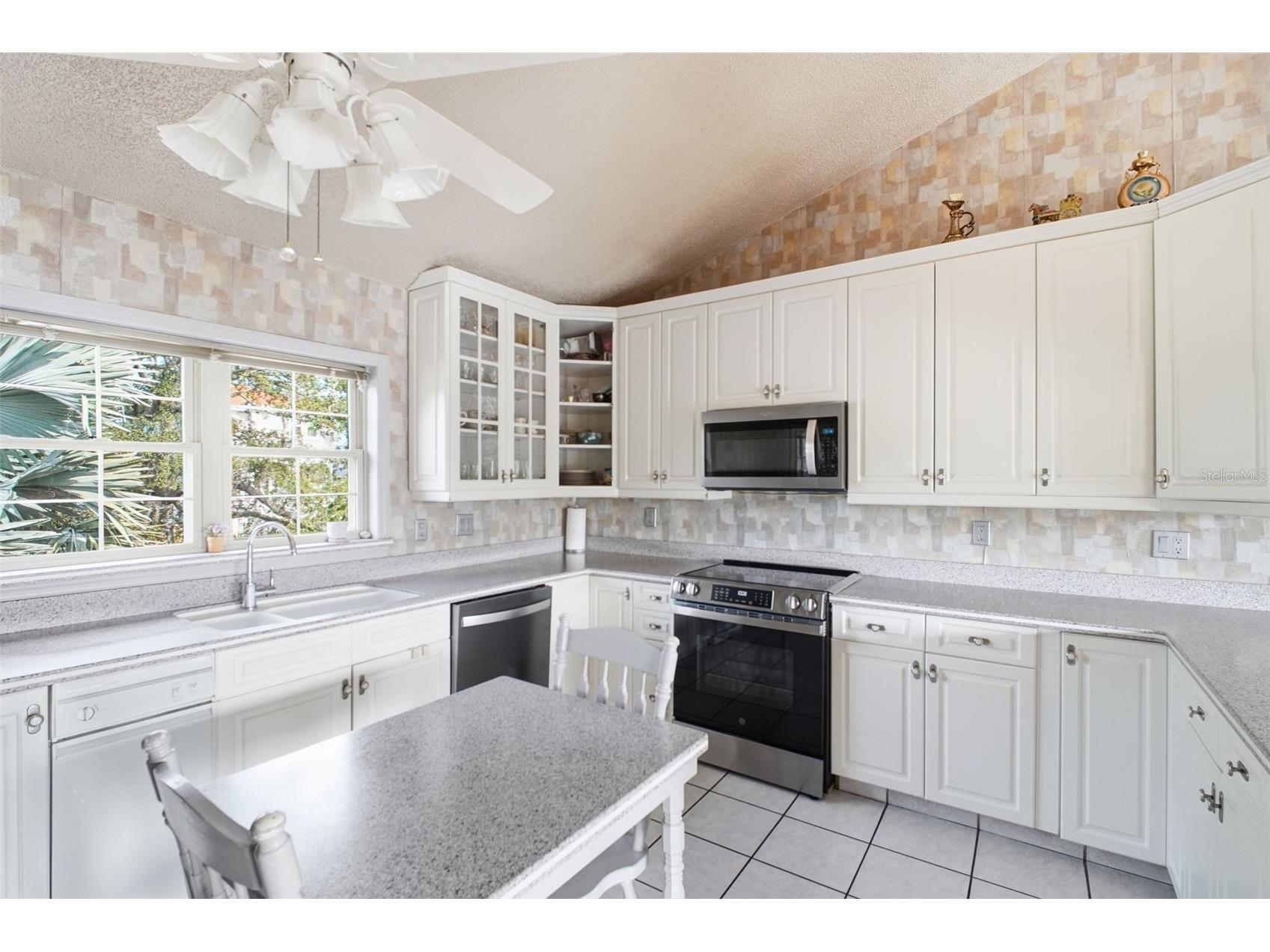 5 Venetian Court Tarpon Springs FL 34689 - MINETTA BAYOU TB8525838 image18