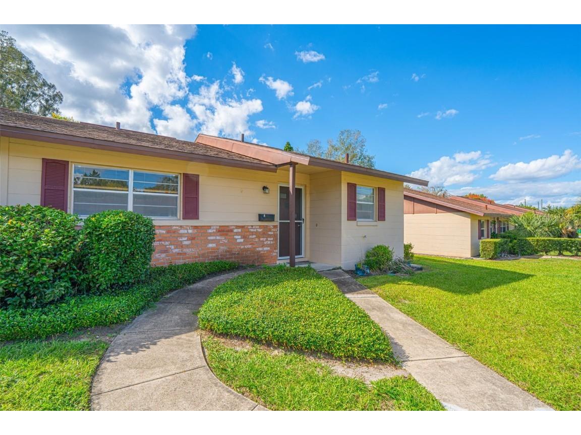 5 Villa Villar Court #50 Deland FL 32724 V4945369 image1