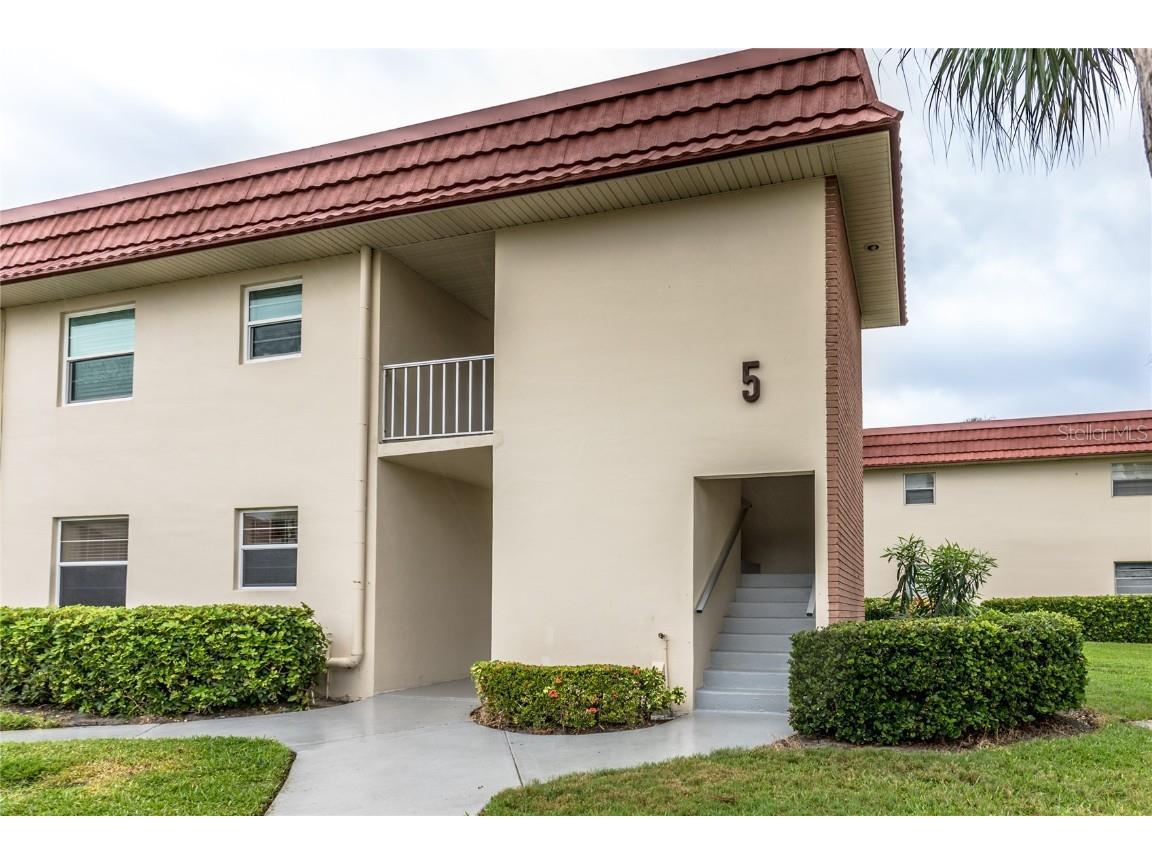 5 Vista Palm Lane #203 Vero Beach FL 32962 U8207189 image1