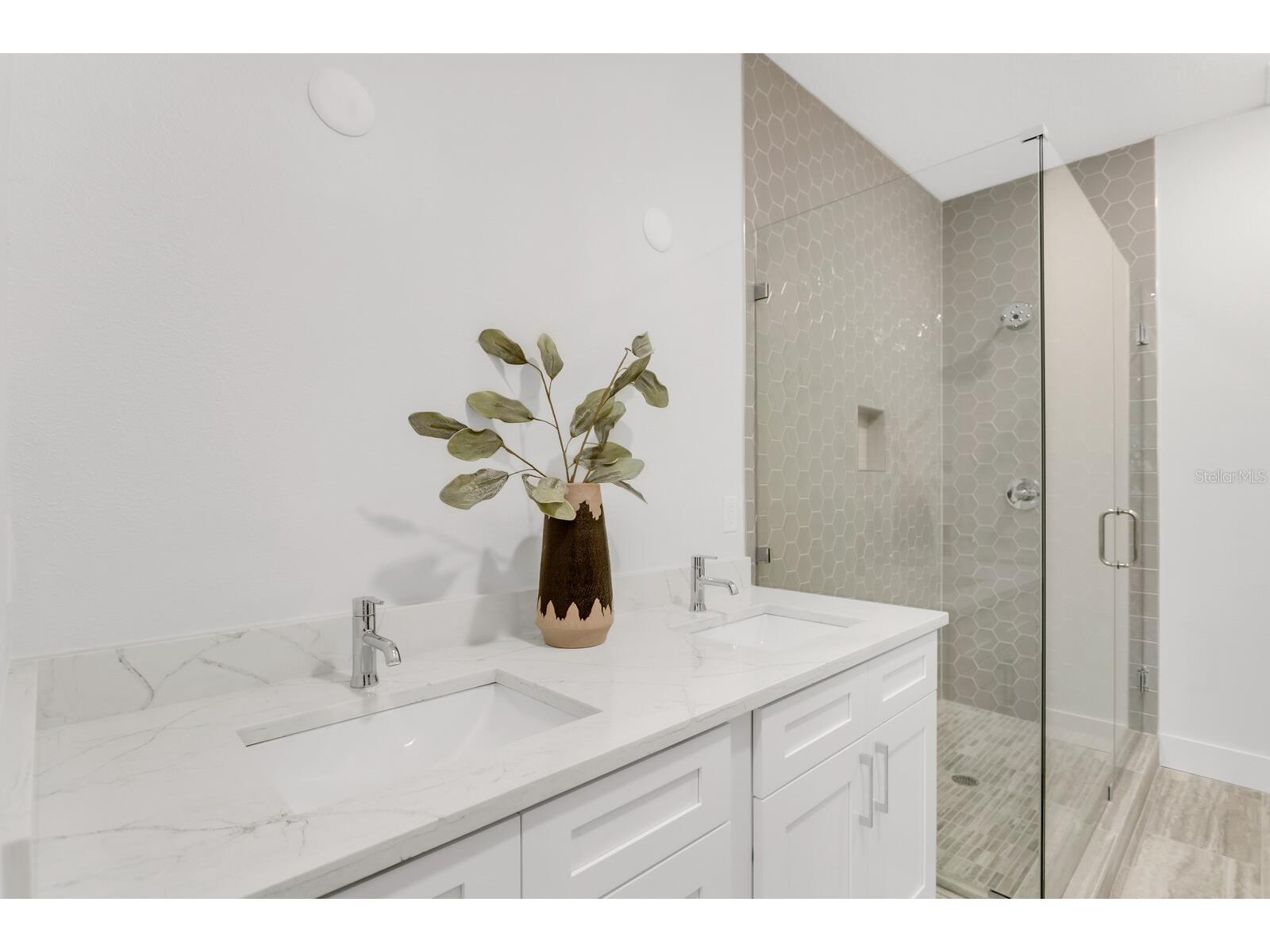 50 64th Street S Saint Petersburg FL 33707 TB8475683 image16