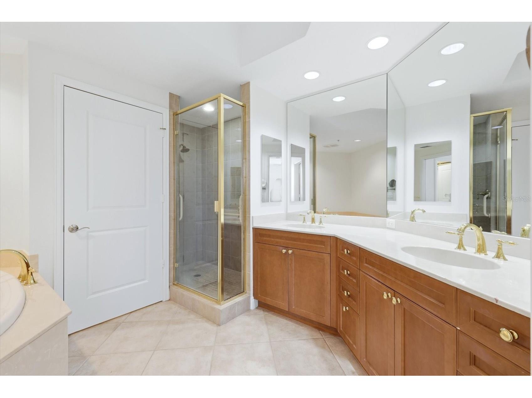 50 Central Ave #16-C Sarasota FL 34236 A4689102 image21