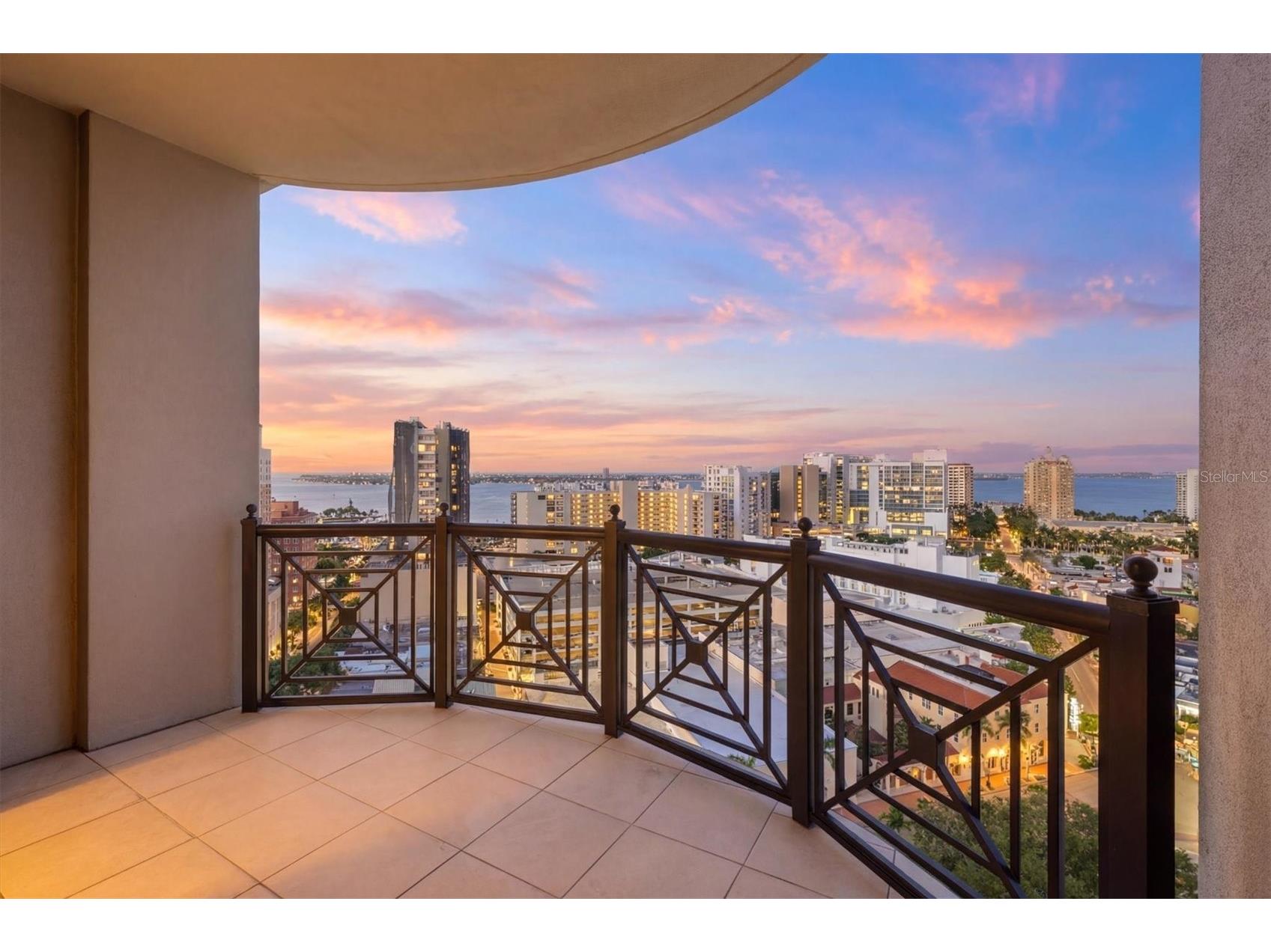 50 Central Ave #16-C Sarasota FL 34236 A4689102 image29