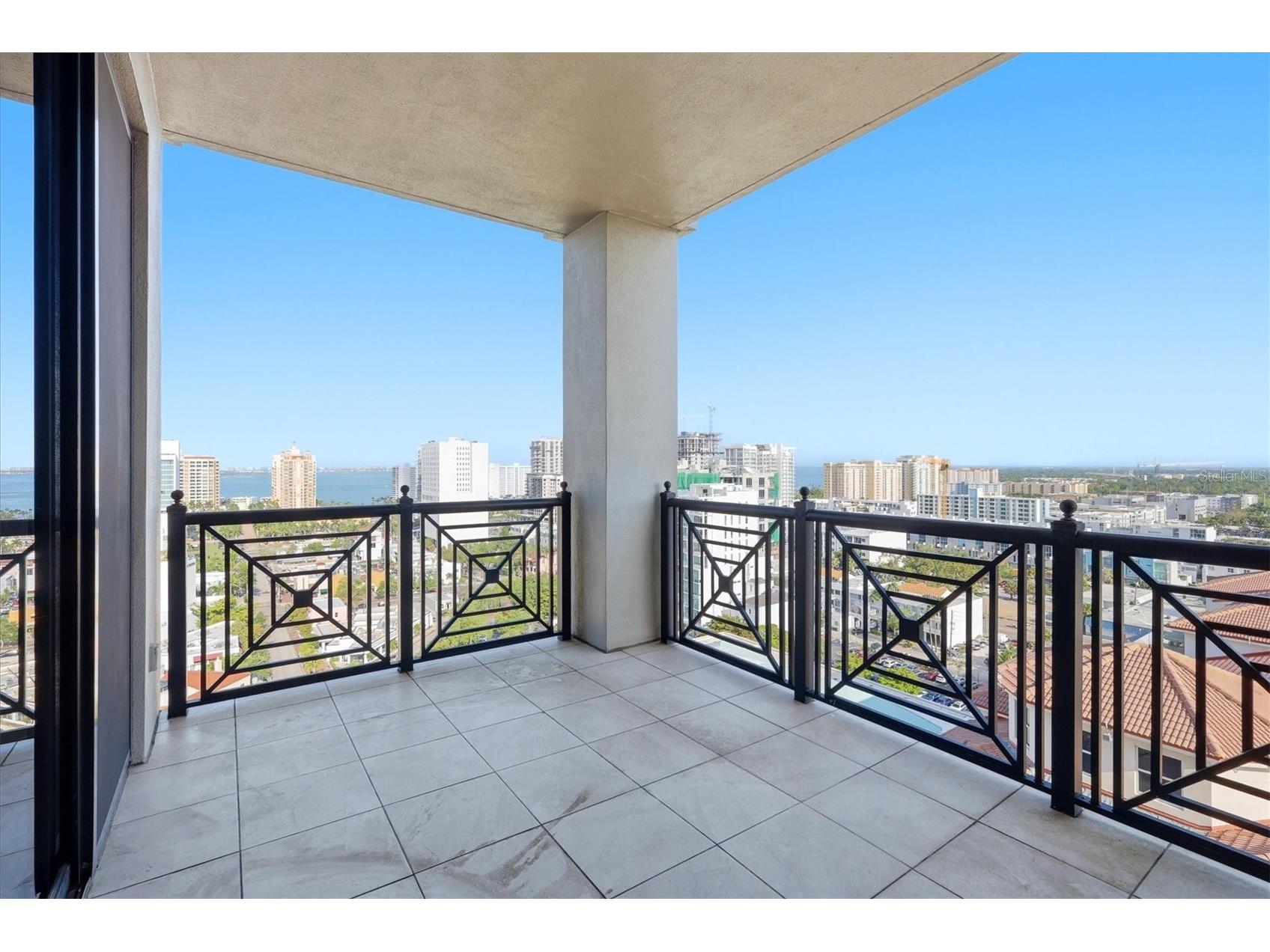 50 Central Ave #16-C Sarasota FL 34236 A4689102 image30