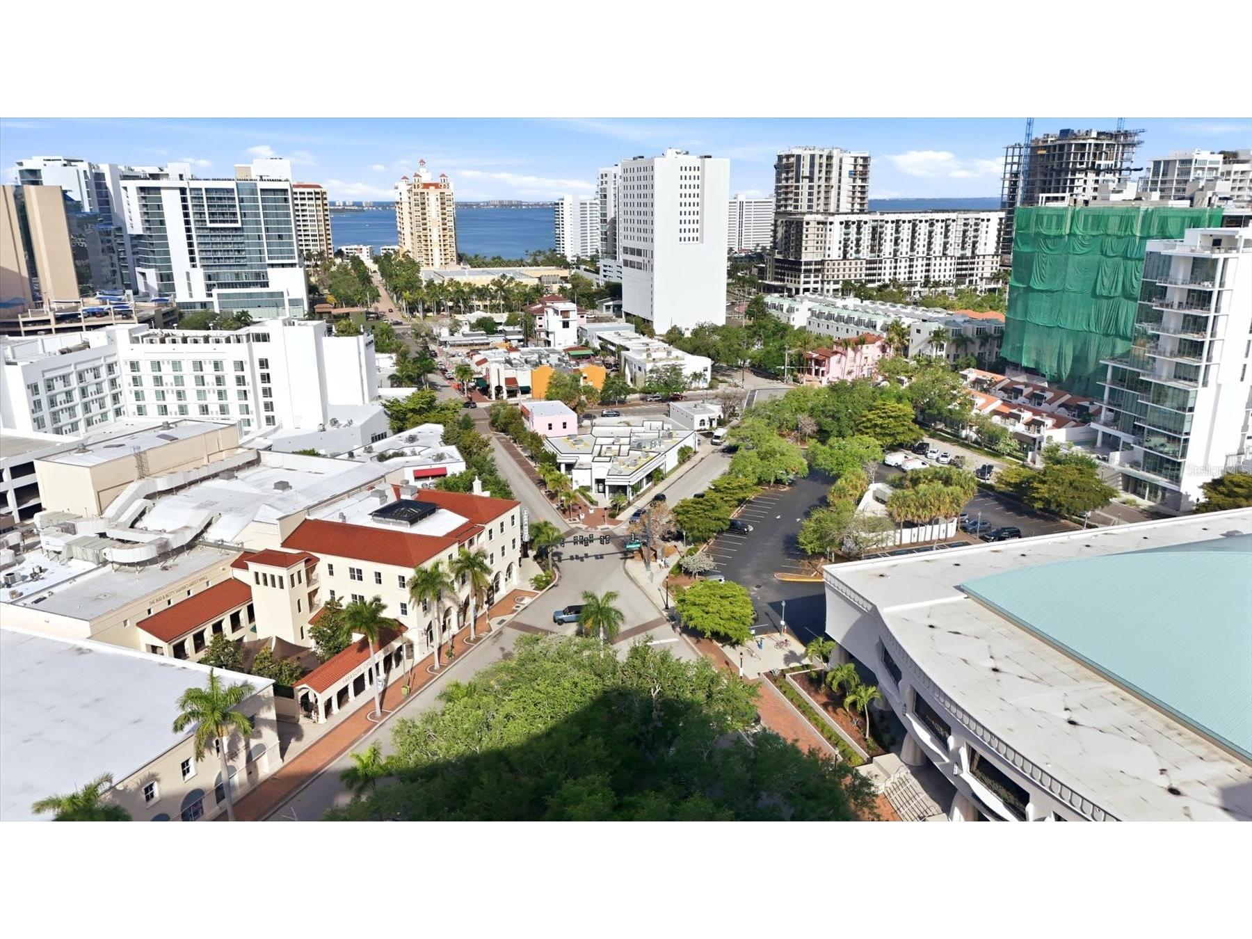50 Central Ave #16-C Sarasota FL 34236 A4689102 image32