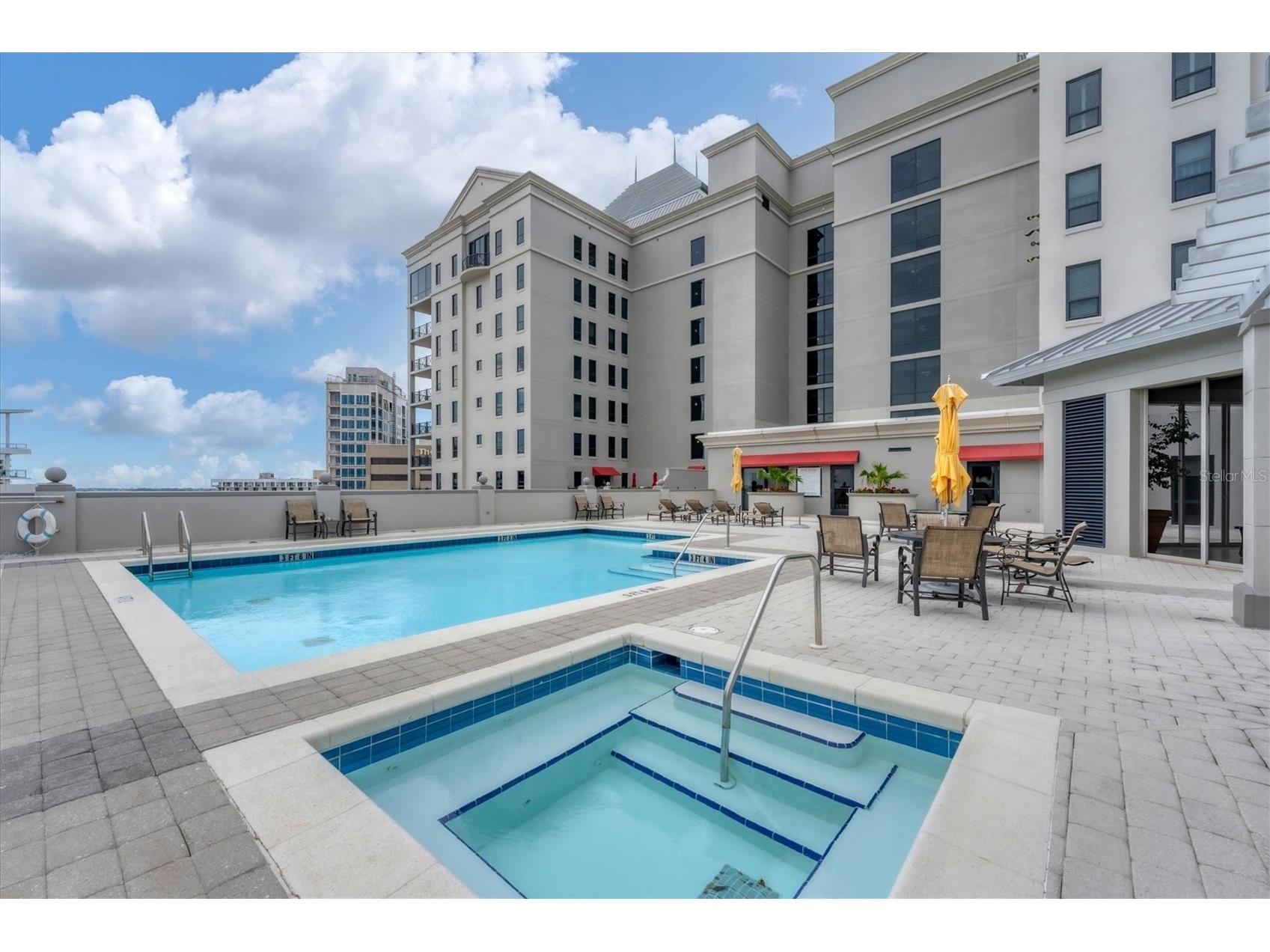50 Central Ave #16-C Sarasota FL 34236 A4689102 image39