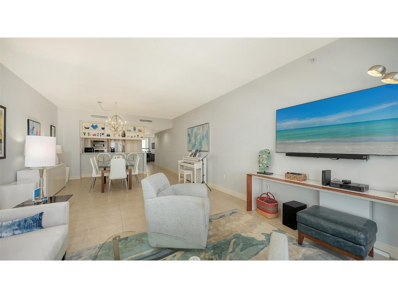 50 Central Avenue #11A Sarasota FL 34236 A4660043 image10