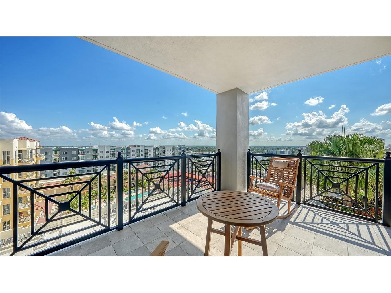 50 Central Avenue #11A Sarasota FL 34236 A4660043 image22