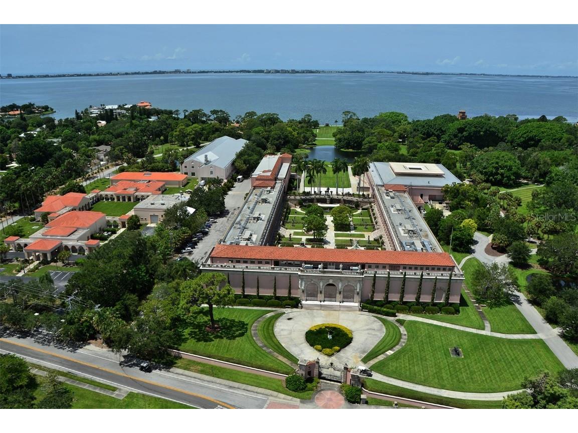 50 Central Avenue #11A Sarasota FL 34236 A4660043 image53