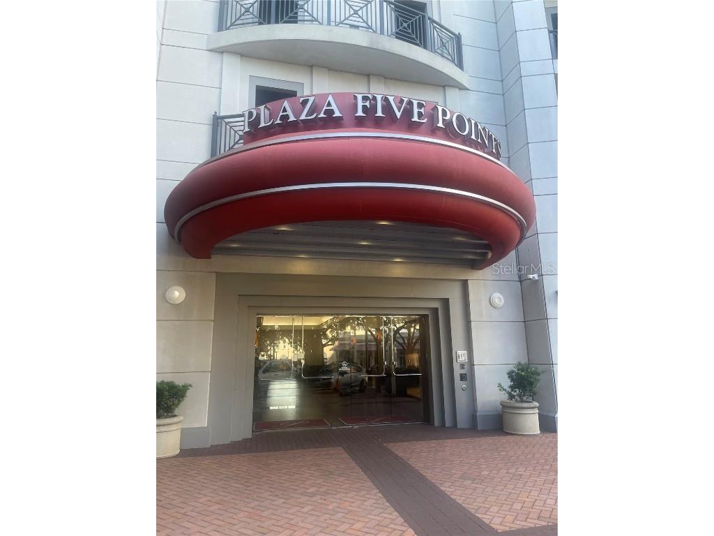 50 Central Avenue #11A Sarasota FL 34236 A4660043 image61