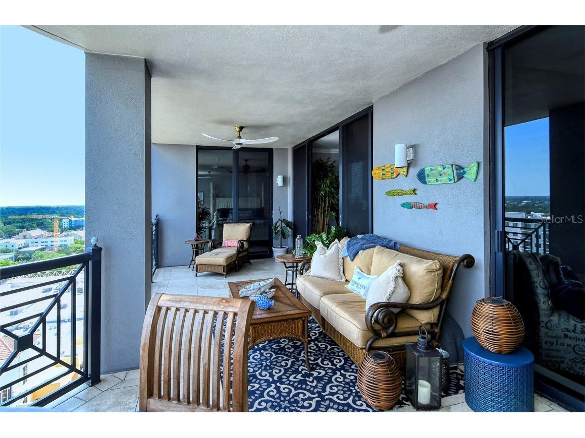 50 Central Avenue #14B Sarasota FL 34236 A4568847 image14