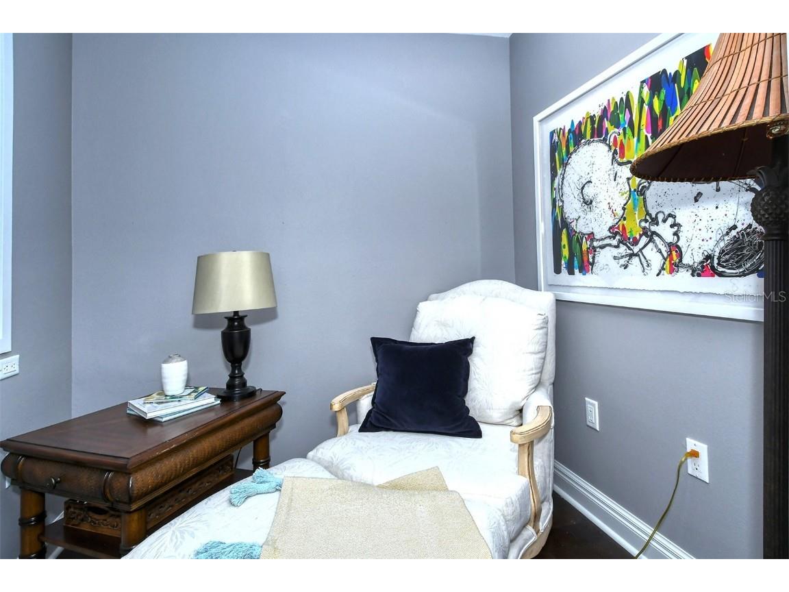 50 Central Avenue #14B Sarasota FL 34236 A4568847 image32