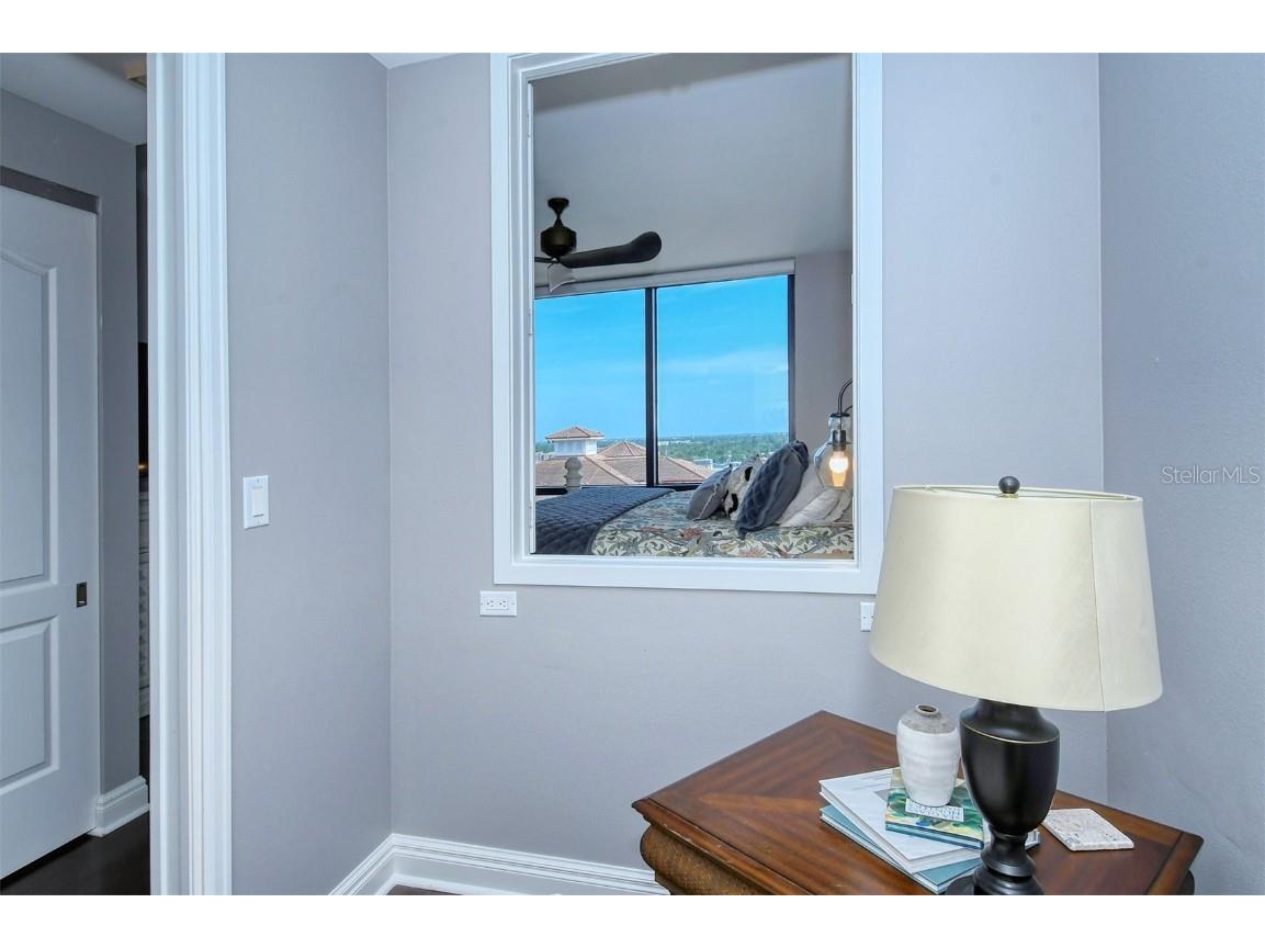 50 Central Avenue #14B Sarasota FL 34236 A4568847 image33